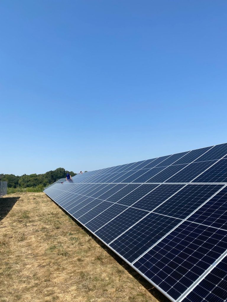 parc fotovoltaic Terminal T4 Aeroport International Iasi (1)